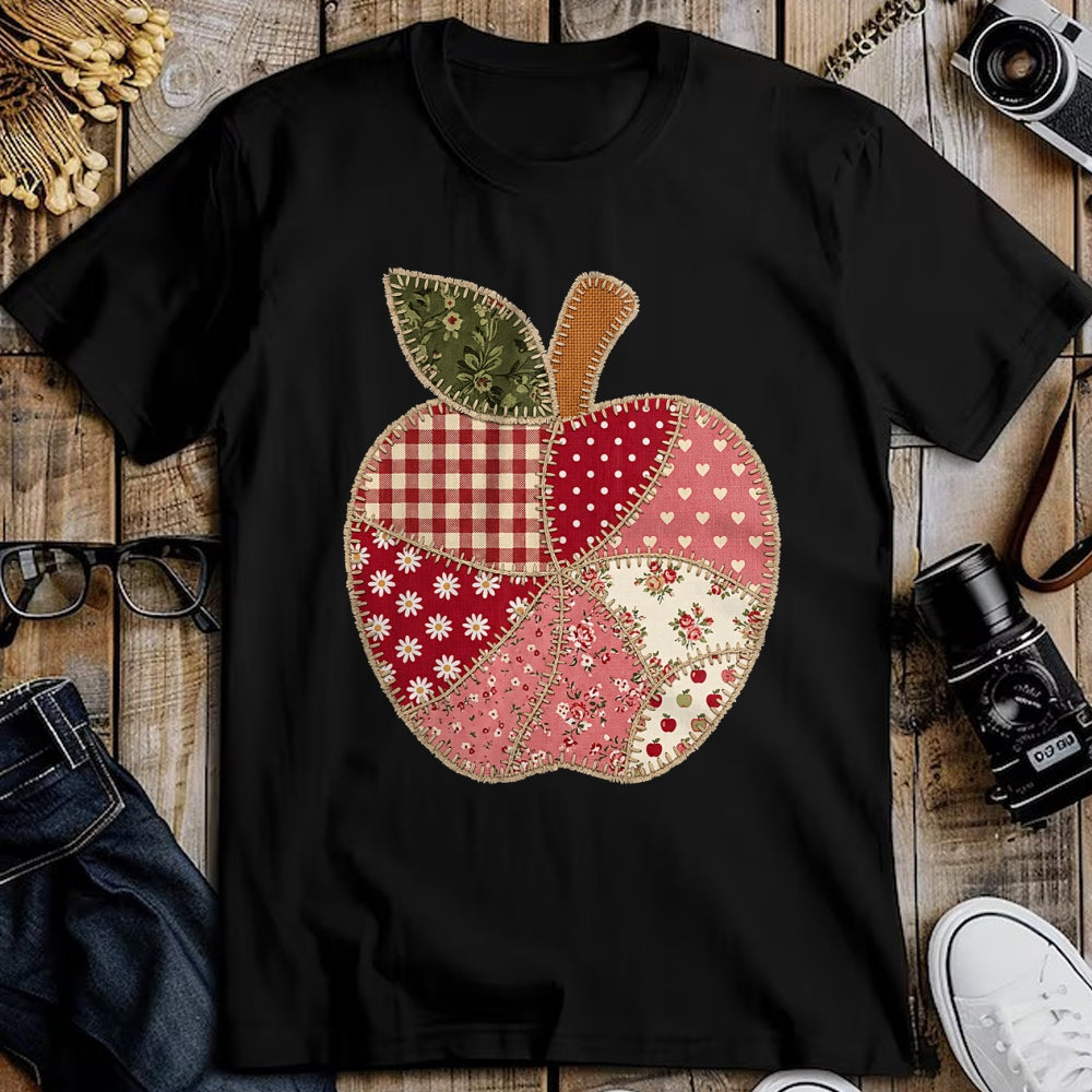 Best Teacher Shirt, Funny Teacher UnisexT-Shirt/Hoodie/Sweatshirt HLT00 - Vintage Quilted Apple Cute Teacher Back to School T-Shirt
