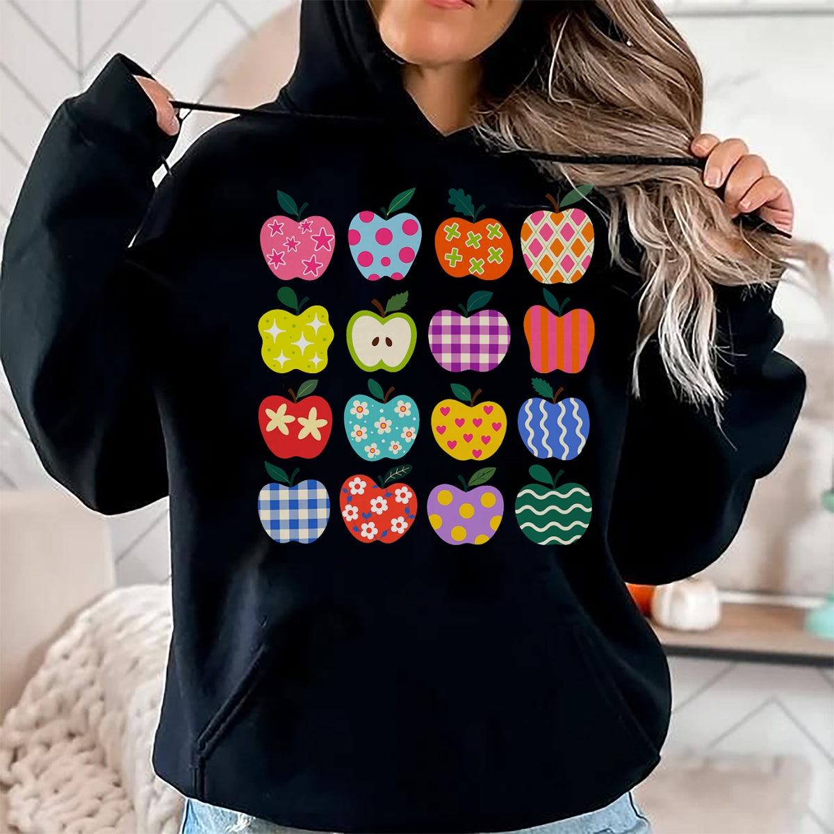 Best Teacher Shirt, Funny Teacher UnisexT-Shirt/Hoodie/Sweatshirt HLT00 - Cute Art Apples Back to School Teacher Student Funny Apple T-Shirt