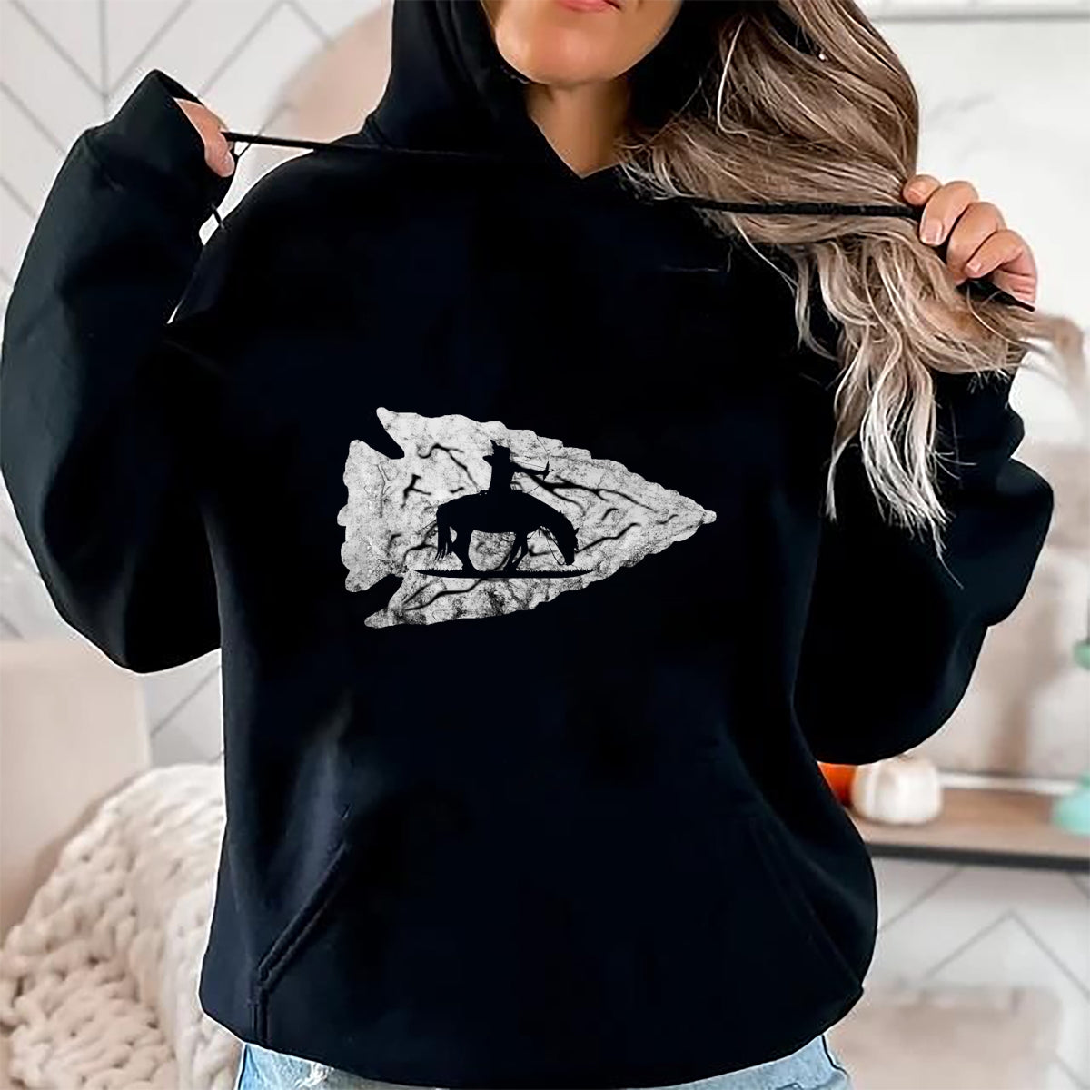 Native American T-Shirts, Vintage Native American Unisex T-Shirt/Hoodie/Sweatshirt HLT00 - American Flag - Arrowhead Hunting Native American Relic Hunter Arrowhead T-Shirt