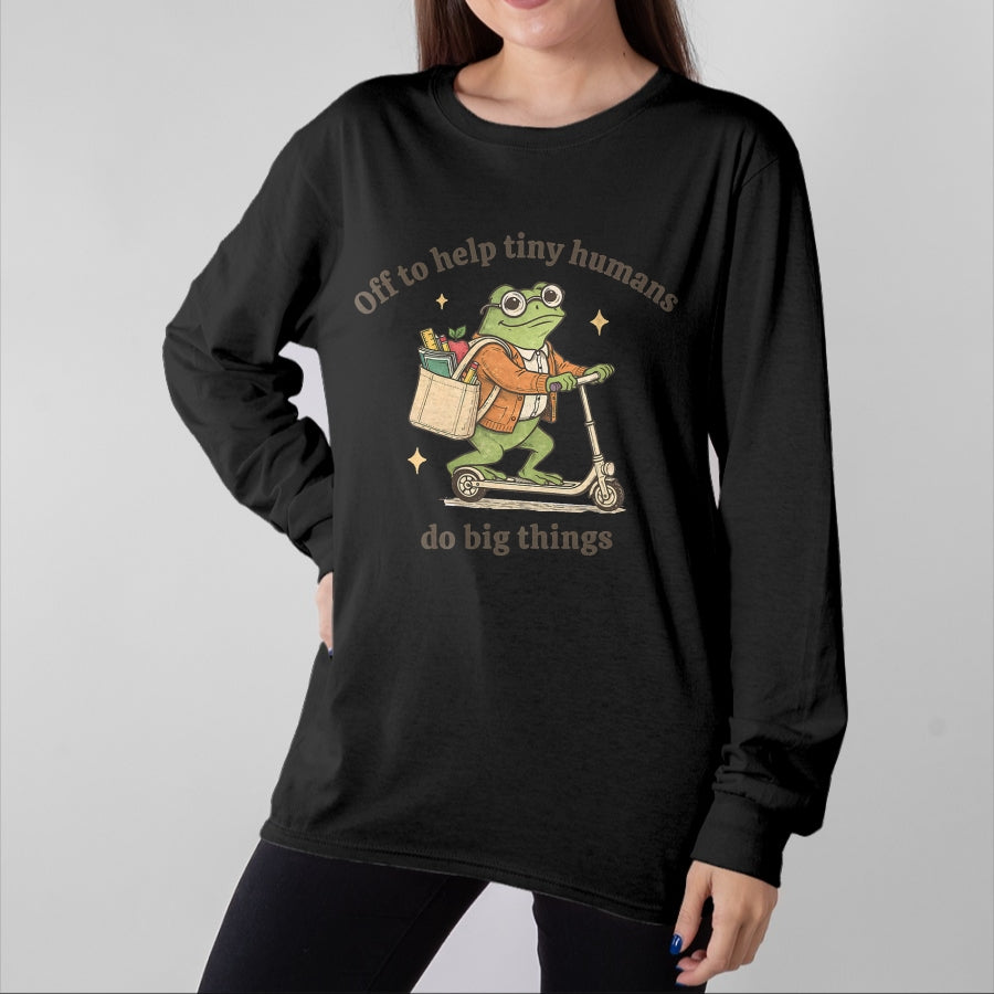 Best Teacher Shirt, Funny Teacher UnisexT-Shirt/Hoodie/Sweatshirt HLT00 - Retro Frog Elementary Teacher Help Tiny Humans Do Big Things T-Shirt