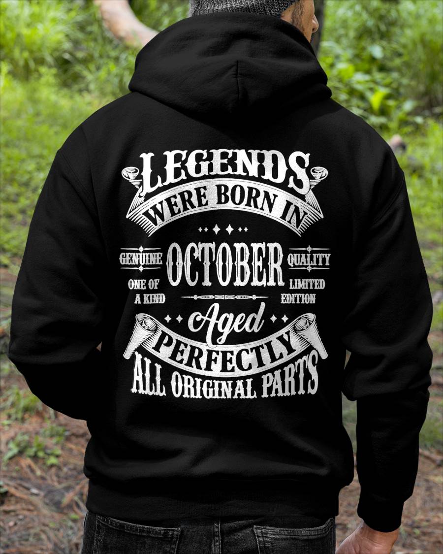 LEGENDS WERE BORN IN OCTOBER - T-SHIRT FOR MAN - DONN10 (SKU08-37-10)