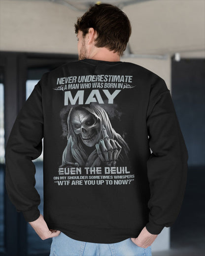 MAY - NEVER UNDERESTIUNDER A MAN - T-SHIRT FOR MAN - DONN05 (SKU08-05-05)