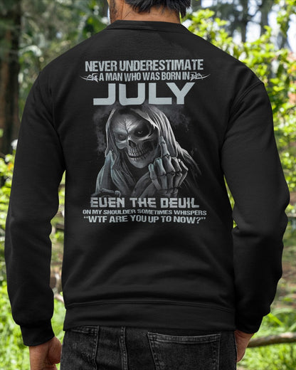 JULY - NEVER UNDERESTIUNDER A MAN - T-SHIRT FOR MAN - DONN07 (SKU08-05-07)