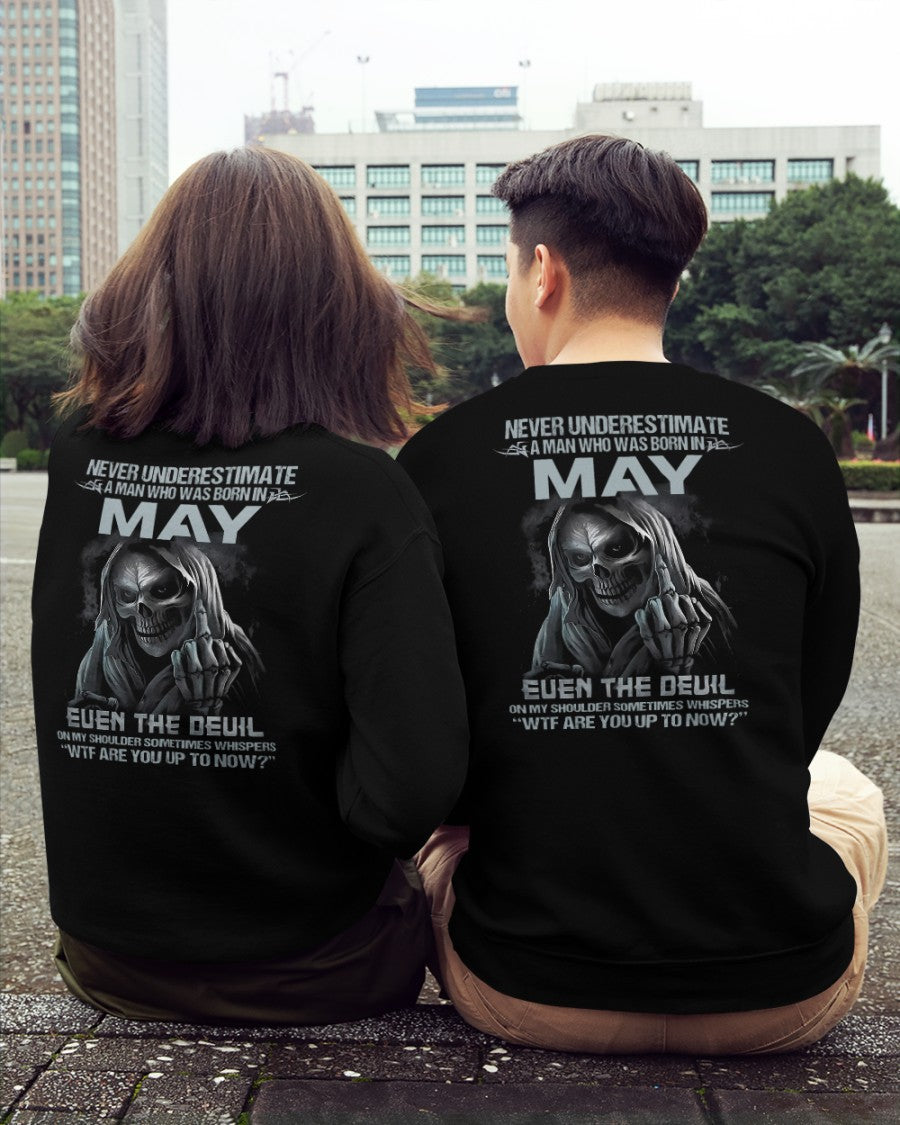 MAY - NEVER UNDERESTIUNDER A MAN - T-SHIRT FOR MAN - DONN05 (SKU08-05-05)
