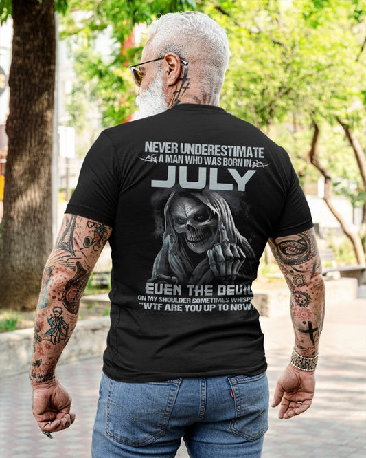 JULY - NEVER UNDERESTIUNDER A MAN - T-SHIRT FOR MAN - DONN07 (SKU08-05-07)