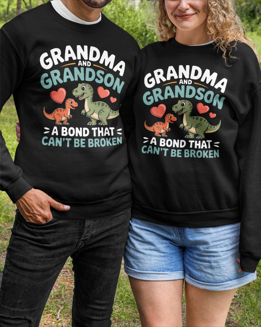 GRANDMA AND GRANDSON A BOND THAT CAN'T BE BROKEN DINOSAUR UNISEX T-SHIRT - EBIL00 (SKU-GMS5)