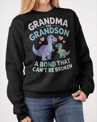 GRANDMA AND GRANDSON A BOND THAT CAN'T BE BROKEN DINOSAUR UNISEX T-SHIRT EBIL00 (SKU-GMS4)