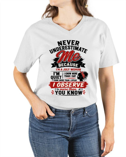NEVER UNDERESTIMATE ME – T-SHIRT FOR WOMAN – DONN07 (SKU2607-324-07)